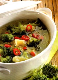 Ricetta Zuppa Di Broccoli E Patate: Piatto Di Verdure Facile E ...